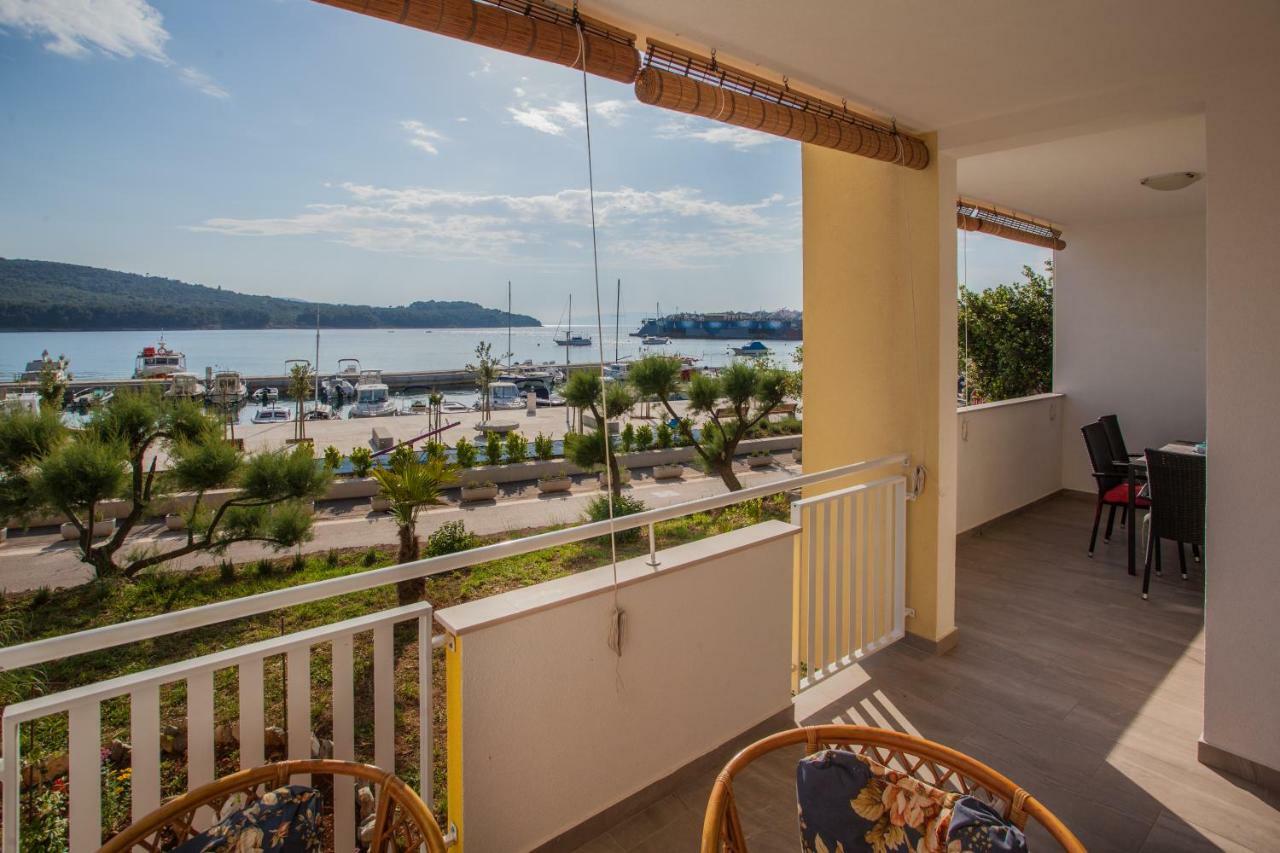Apartment Sara - Cres Zewnętrze zdjęcie