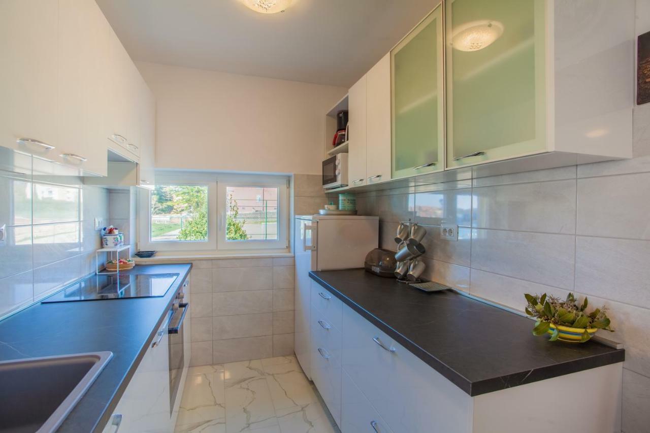 Apartment Sara - Cres Zewnętrze zdjęcie
